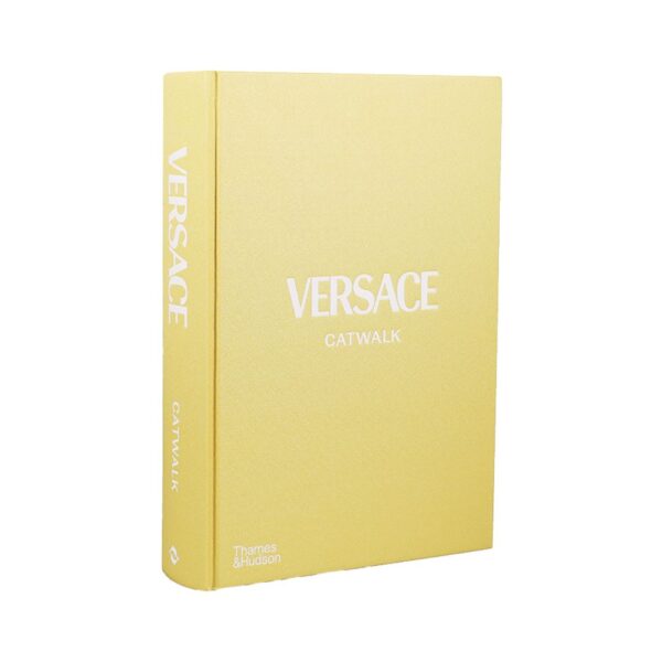 New Mags - Versace Catwalk