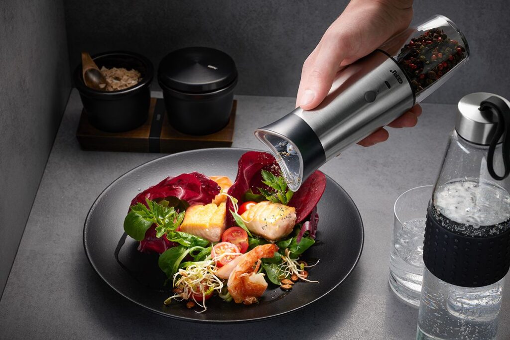 gefu salz oder pfeffermuehle velo elektrisch mit kippsensor usb x